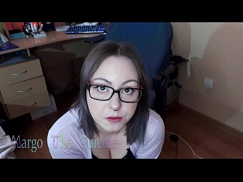 ❤️ Nighean gnèitheach le speuclairean a’ suirghe Dildo gu domhainn air a’ chamara ️ Porno leinn gd.sexygirlspics-com.ru ☑